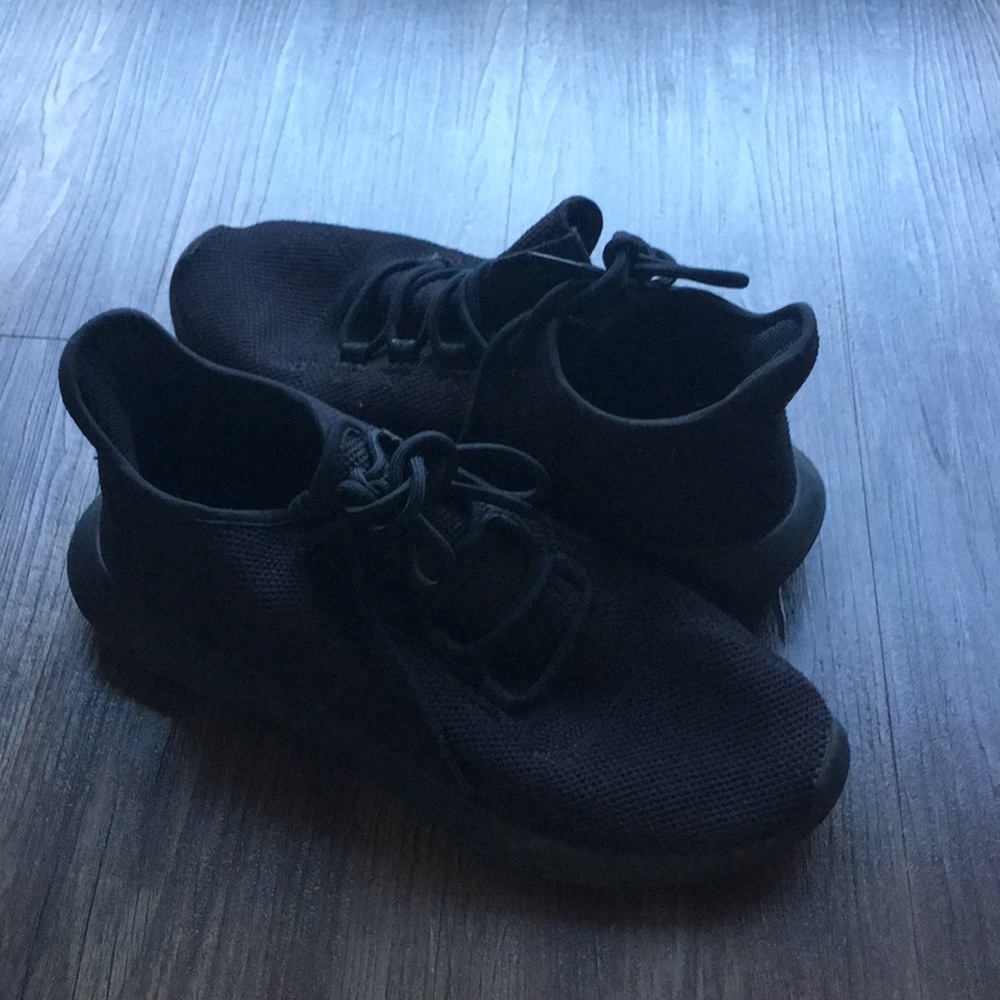 Mens Adidas Tubular sneakers